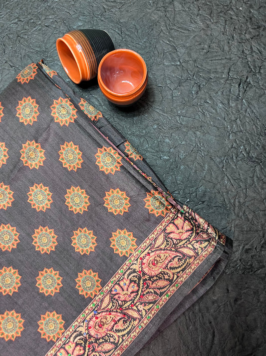 Ethnic Artwork Saree