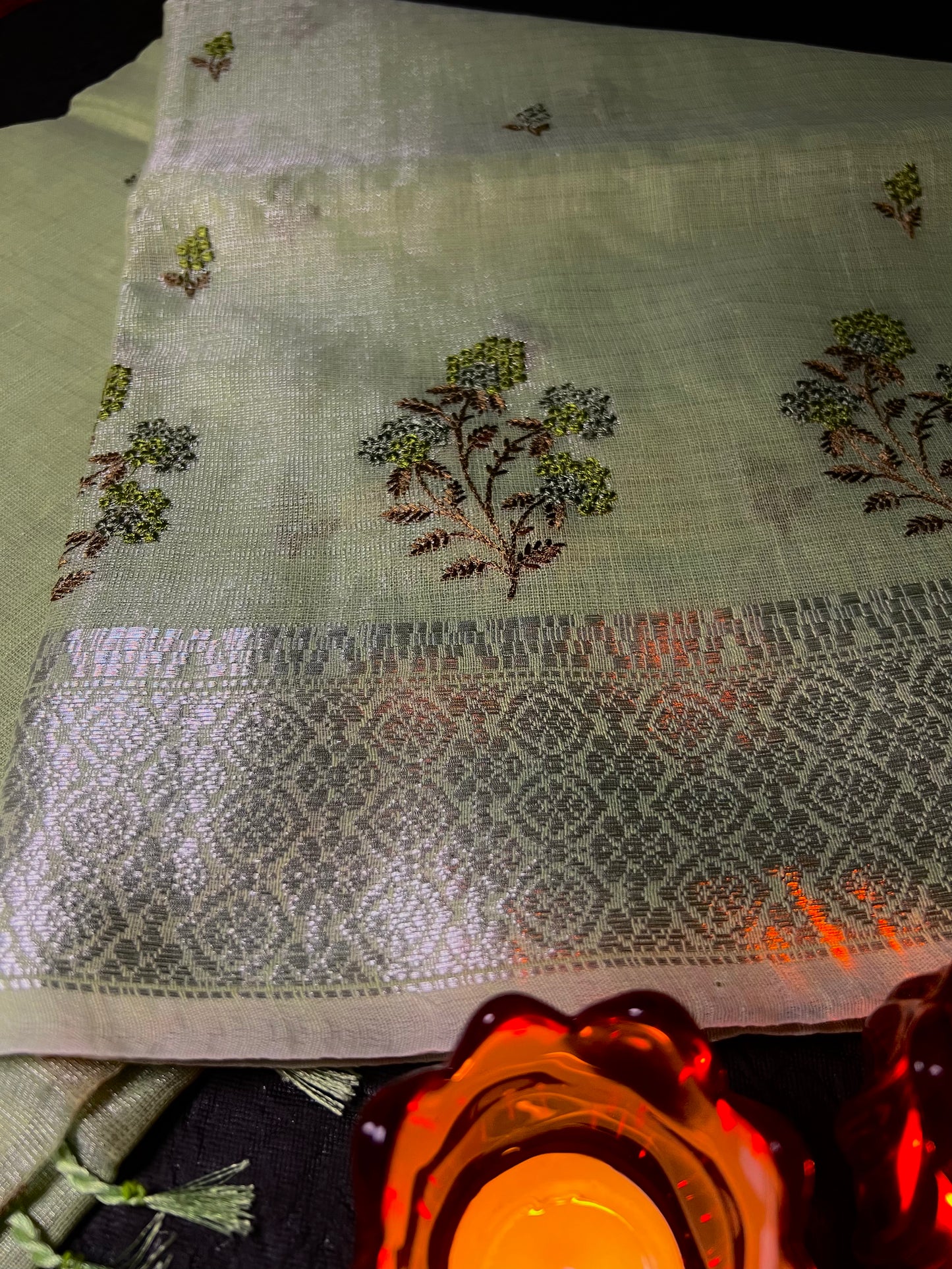 Elegant Linen Sangini Saree