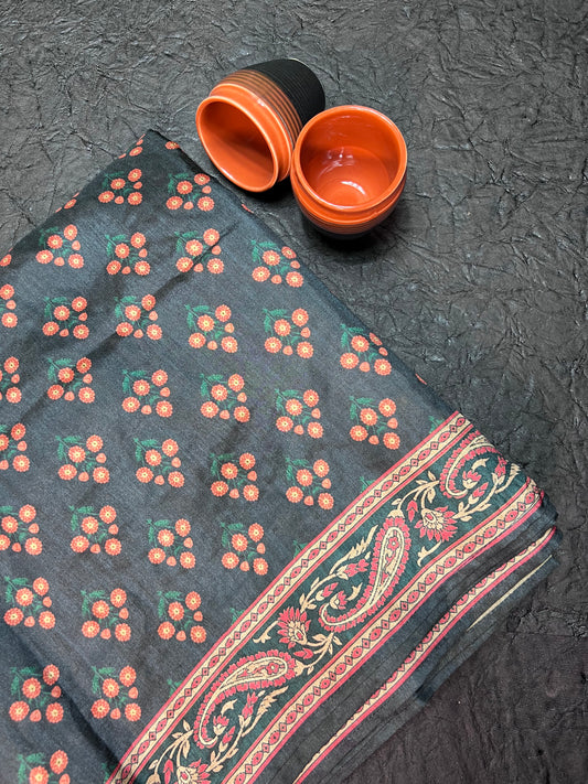 Ethnic Artwork Saree
